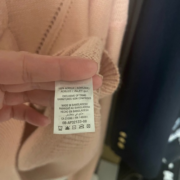 Ardene Pink Sweater - Picture 2 of 2